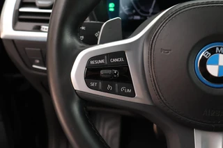 BMW X3 xDrive30e 292pk High Executive M Sport Camera Leder Panoramadak Stoelverwarming Navigatie / 20