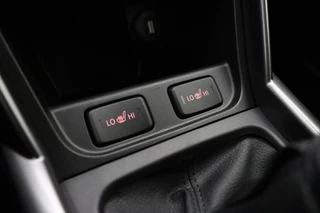 Suzuki S-Cross 1.4 Boosterjet Select Smart Hybrid 110 PK | Handgeschakeld | Camera | Licht Metalen Velgen | Cruise Control | Stoelverwarming | Climate Control | 1e eigenaar / 25