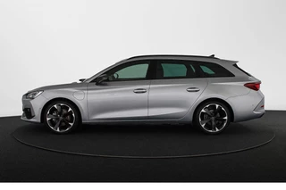 CUPRA Leon Sportstourer 1.4 e-Hybrid Achteruitrijcamera 18" Stoelverwarming Carplay / 32