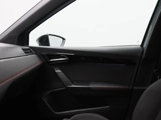 SEAT Arona 1.0 TSi 115 Pk Fr Business Intense | Carplay | Cruise Control | Climate Control | Camera | Parkeersensoren | 17 Inch / 33