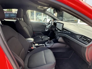 Ford Focus 1.0 EcoBoost Hybrid ST Line X  | Adapt. Cruise | Apple/Android | Stuur- en stoelverwarming | Keyless | PDC v+a incl. camera / 114