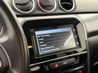 Suzuki Vitara 1.5 Hybrid Select | Automaat | Adaptive cruise | Stoelverwarming | CarPlay | Camera | Afneembare trekhaak / 21