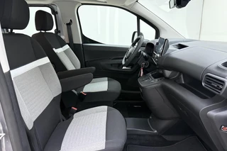 Citroen ë-Berlingo Feel L1 50 kWh | Geen kilometers | Apple Carplay/Android Auto | Parkeersensoren | DAB Radio | Cruise control | Veel ruimte | Metaallak | Armsteun / 8