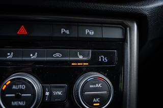 Volkswagen T-Roc 1.5 TSI Sport Autom. | Navi | PDC | Cruise controle | Trekhaak / 41