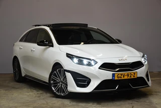 Kia Proceed 1.5 T-GDi 140pk DCT7 GT-PlusLine PANO DAK / 4