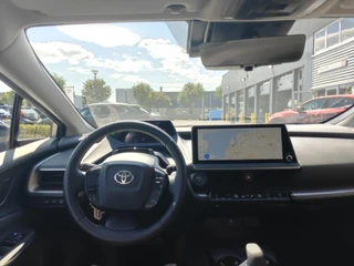 Toyota Prius 2.0 Plug-in Hybrid 220 PARK-SENSOREN BLIND-SPOT KEYLESS STOEL/STUURVERW CAMERA APPLE/ANDROID DAB+ LM-VELGEN AD-CRUISE ELEK-ACHTERKLEP / 21