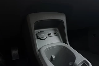 Leapmotor T03 Design 37.3 kWh | Inclusief Overstapweken voordeel | Nieuw | Snel leverbaar | Camera | Panoramadak | Adaptive cruise control | Dodehoek detectie | Lichtmetalen velgen / 23