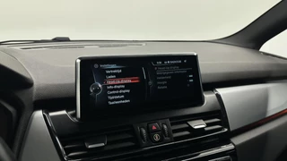 BMW 2-serie Active Tourer 225xe Centennial High Executive PANO LEER HEAD UP. / 42