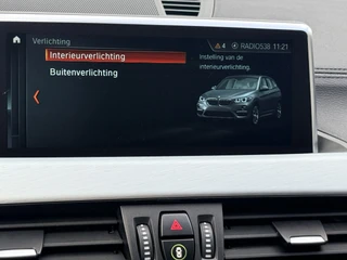 BMW X1 xDrive20i High Executive  | Afn. trekhaak | Pano | LED | Leder | Sportstoelen | Apple/Android | Stoelverwarming / 52