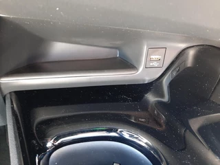 Toyota C-HR 1.8 Hybrid Business Plus ALL SEASONS STOEL/STUURVERW KEYLESS PARK-SENSOREN BLIND-SPOT LM-VELGEN DAB+ CAMERA / 26