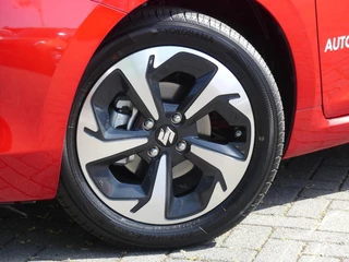 Suzuki Swift 1.2 Style Smart Hybrid / 11