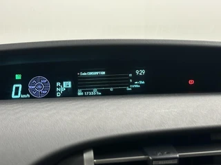 Toyota Prius 1.8 Plug-in Dynamic Business CAMERA NAVI ECC CRUISE TREKHAAK. / 33