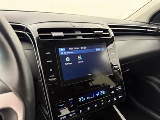 Hyundai Tucson 1.6 T-GDI PHEV Comfort 4WD | Trekhaak | Camera | Adaptive Cruise | Stoelverwarming | CarPlay / 19