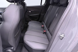 Peugeot 208 1.2 Hybrid 145 e-DCS6 GT 2+6 Jaar Garantie / Voordeel / 9