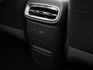 Leapmotor B10 Design ProMax 67.1 kWh | Wltp 434km | 750kg trekgewicht | Stoel en stuur verwarming | 360 graden camera | Lederen bekleding | Panoramadak | Led | Regensensor | Sfeerverlichting | Elektrisch verstelbare voorstoelen / 13