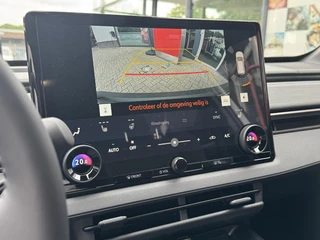 Toyota C-HR+ First Edition 77 kWh WARMTEPOMP EL-ACHTERKLEP PRIVACY-GLASS 18"LMV BLIND SPOT STOELVERW. P-SENSOREN / 17