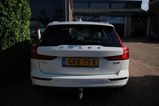 Volvo V60 2.0 T6 TE AWD MomPro / 6