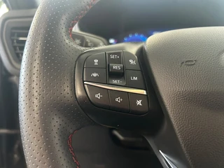 Ford Kuga 2.5 PHEV ST-Line X Geen import | Panoramadak | Voorruitverwarming / 7