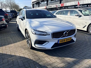Volvo V60 2.0 T6 Recharge AWD R-Design / 360 camera / Panoramadak / Leder / head-up / Harman-Kardon / 6