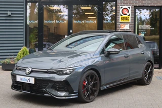 Volkswagen Golf 2.0 TSI GTI 301PK Clubsport  Akrapovic/Pano/HK/Blackstyle/IQ.Light/Camera/Headup/19"