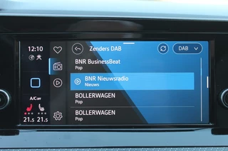 Volkswagen Golf 1.5 ETSI R-LINE BNS Automaat Panorama dak / Camera / 43