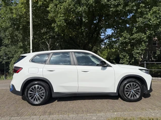 BMW iX1 xDrive30 Launch Edition 67 kWh | HUD | 360 | Keyless | BTW | LED | / 29