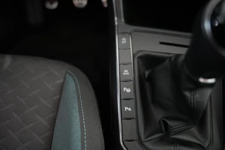 Volkswagen Polo 1.0 TSI HIGHLINE Camera, Navi, Carplay R line velgen / 15