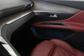 Peugeot 3008 1.6 HYbrid 225 GT 1e Eigenaar Panoramadak Leder FOCAL / 45