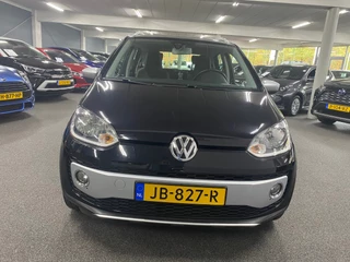 Volkswagen Up! 1.0 cross up! BlueMotion/ Nederlandse auto/ 5 deurs/ Parkeersensoren voor en achter/ Bluetooth / Airco / 9