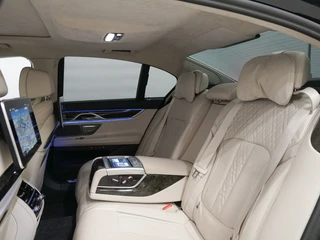 BMW 7 Serie 745e M-Sport Massage | TV | CoPilot / 50