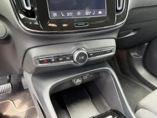Volvo XC40 Extended Range Plus 82 kWh Camera | ACC | Keyless / 19