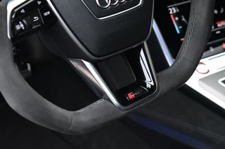 Audi RS6 Avant 4.0 TFSI quattro  Nardo Ceramic Pano Trekh Sportuitl HUD ACC Dynamic+ 4WS / 47