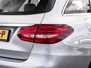 Mercedes-Benz C-klasse Estate 180 Prestige | Panoramadak | Trekhaak | LED | Stoelverwarming | Dodehoekdetectie | Dealeronderhouden / 45