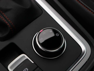SEAT Ateca 1.5 TSi 150 Pk Automaat FR Business Intense | Trekhaak | Panorama dak | 360 Camera | Beats Audio | 19 Inch | / 45