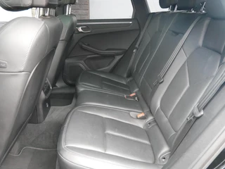 Porsche Macan 2.0 FACELIFT| PANO| TREKHAAK| 21LM| Sport Chrono / 25