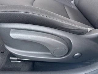 Hyundai i30 Wagon 1.0 T-GDI Comfort  Lendensteunverstelling - Cruise Control - Achteruitrijcamera - Climate Control / 20