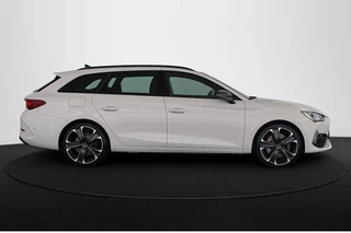 CUPRA Leon Sportstourer 1.4 e-Hybrid VZ 245 PK Achteruitrijcamera Apple CarPlay Stoel-Stuurverwarming / 35