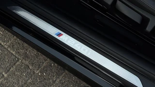 BMW 2-serie Cabrio M240i| M Performance | ACC | Harman Kardon | High Executive / 21