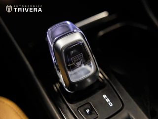 Volvo XC40 1.5 T5 Recharge Inscription 262PK l SoH 95% l CAM 360° l Vol Leder l PANO l Harm. Kardan l 1ste eig. Dealer Onderh. / 22