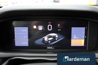Jeep Avenger 1.2 e-Hybrid Carplay Camera / 22