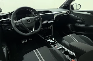 Opel Corsa 1.2 Turbo Hybrid Yes Automaat | Stoel & Stuurverwarming | Navigatie via Carplay | Zwart dak | DAB Radio | Parkeersensoren | Lichtmetalen velgen / 16