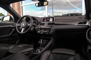 BMW X2 sDrive20i High Executive Edition | M-sport | Driving Assistant Plus | Camera | Apple Carplay | File assistent | Active cruise control | Park Assistant | DAB | Sportstoelen | LED / 12