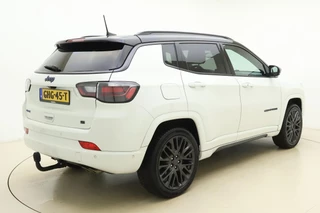 Jeep Compass 4xe 240pk Plug-in Hybrid Automaat S | Lederen bekleding | Navigatie | Trekhaak | Achteruitrijcamera | Electrische achterklep | Keyless | Stoel- en stuurverwarming | 19" Lichtmetalen velgen / 2