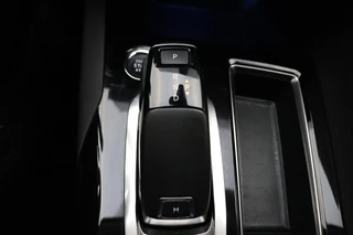 Peugeot 5008 1.2 PureTech Allure Pack Business AUTOMAAT | 7-Zits | Dodehoek Detectie | Navigatie | Achteruitrij Camera | 1e eigenaar / 32