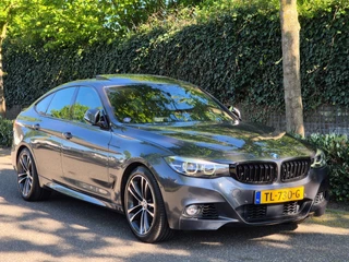 BMW 3-serie Gran Turismo GT M Sport OPTIES Panorama CarPlay Adaptieve Cruise Elek. Trekhaak Camera 2e Eigenaar 320i High Executive / 2