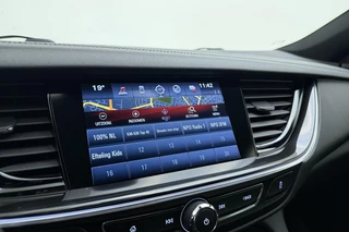 Opel Insignia Grand Sport 1.5 Turbo Business Executive | Climate Control | Camera achter | OPC Line pakket | AGR stoelen | Stoel- en stuurverwarming | Keyless Entry & Start | Navigatie / 24