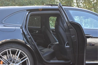 Porsche Panamera 4 Sport Turismo 3.0 Turbo Open dak | Keyless | Luchtvering | Carplay | Mem.stoelen | Softclose | 4x stoelverwarming | Bose | Full LED | 21" / 13