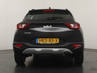 Kia Stonic 1.0 T-GDi MHEV DynamicLine  Navigatie - Achteruitrijcamera - Cruise Control - Apple & Android Carplay - Fabrieksgarantie t/m 14-04-2032 / 7