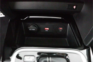 Kia XCeed 1.5 T-GDi GT-Line  - Automaat - Panorama dak - Stoel/Stuur verwarming - Navigatie - Climate Control - Achteruitrijcamera - Elektrische Achterklep - Fabrieksgarantie tot 06-2032 / 62