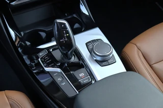 BMW X3 XDrive30e eDrive Edition | BTW | Dealer Onderhouden | Adaptive | Head-Up | Apple Carplay | Camera | Stoelverwarming | 86% / 22